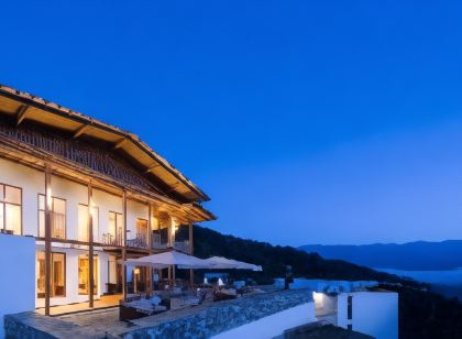 Dhensa Resort