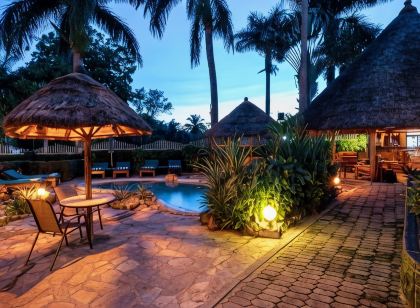 2 Friends Beach Hotel