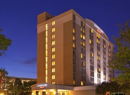 코트야드 바이 메리어트 알렉산드리아 펜타곤 사우스