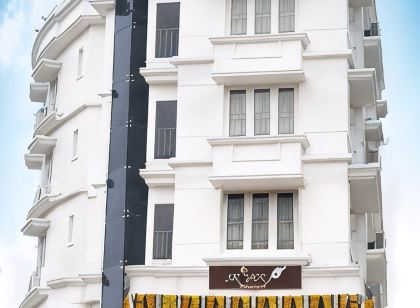 Srivar Hotels