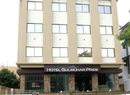 Hotel Gulmohar Pride