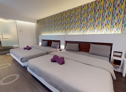 Summer Oscar Boutique Hotel