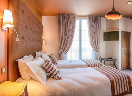 Brit Hotel Privilège Lisieux - Villa des Arts