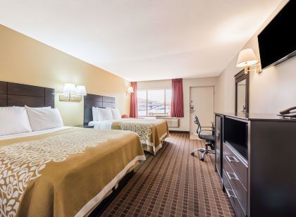 Days Inn by Wyndham South Fort Worth