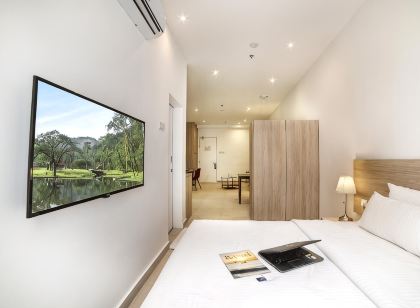 The Signature Serviced Suites & Office Puchong