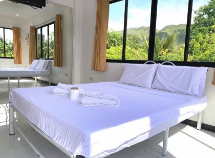 Luna Oslob Travellers Inn