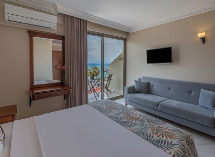 Rosy Suites Hotel