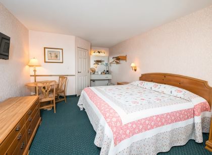OurGuest Inn & Suites Downtown Port Clinton