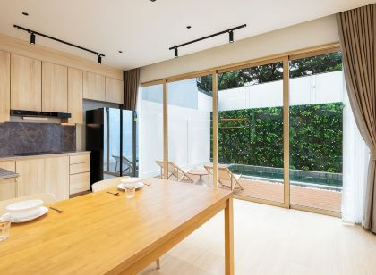 Spacious 4BR Muji Home With Loft & Pool in Ekkamai
