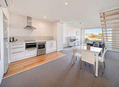 Oaks Nelson Bay Lure Suites