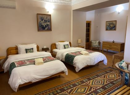 Salom Inn