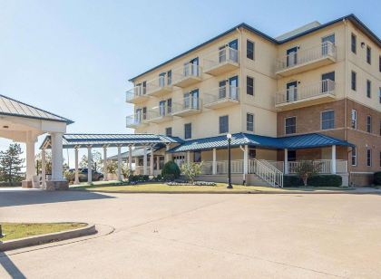 Quality Inn Tulsa-Downtown West