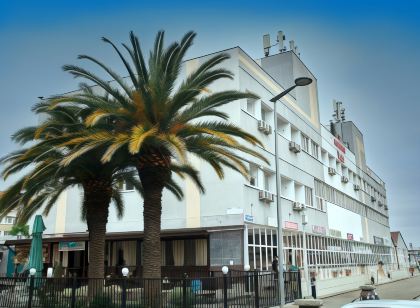 F&G Hotel