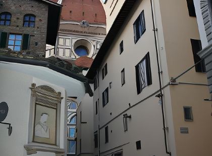 アデライデ ハウス