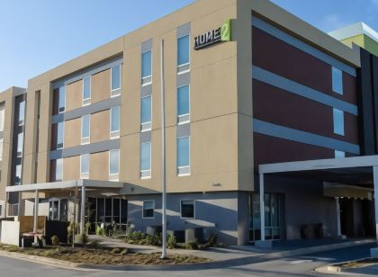 Home2 Suites by Hilton Atlanta Airport West