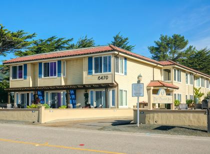 Blue Dolphin Inn