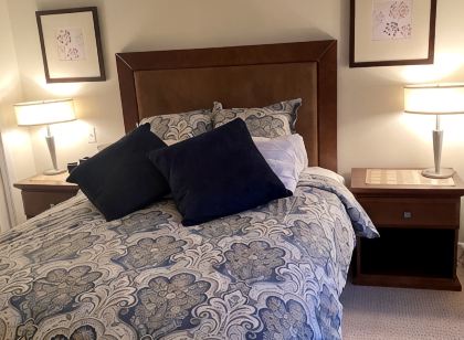 Top floor condo on Lake Windermere with spectacular lake and Mountain View’s