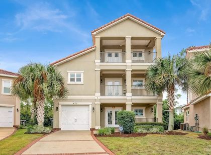 4BR-2Kings-rockwall-slide-game room-elevator-close to beach