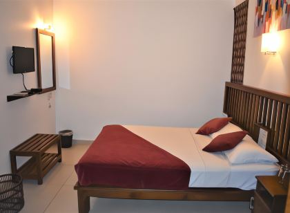 Port View City Hotel