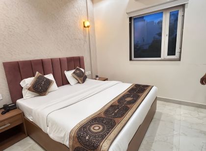 Hotel Satsang Grand