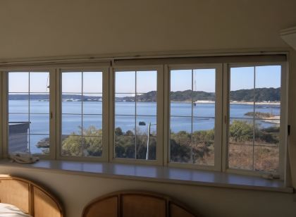 ホテル サブマリン