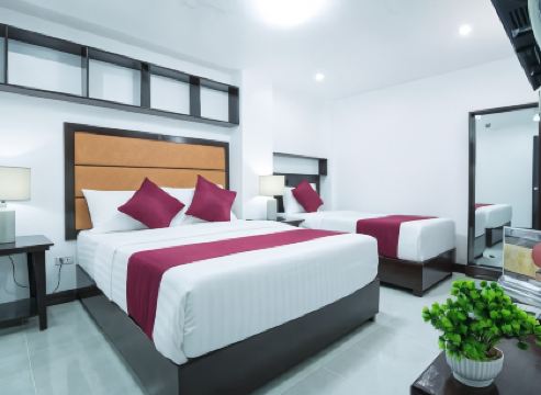 Diamond Hotel and Resto