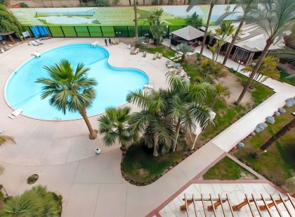 Grand Pyramids Hotel