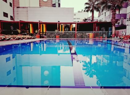 City Live Hotel