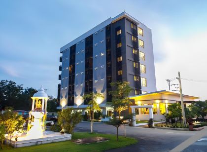 โรงแรมเดอะ เซเนอรี