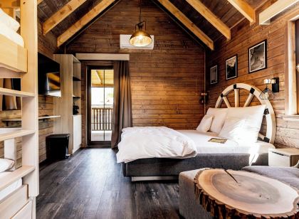 Western Camp Resort