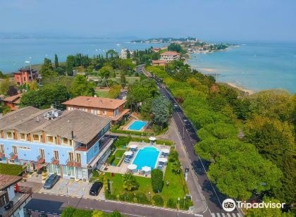 Hi Hotels Sirmione - Lakeview Pool