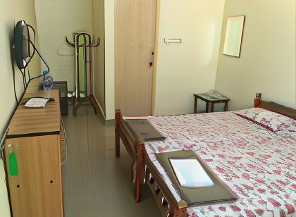 Palm Grove Service Villa