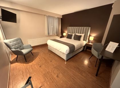 Escale Hotel