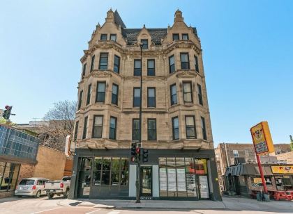 The Neighborhood Hotel Lincoln Park