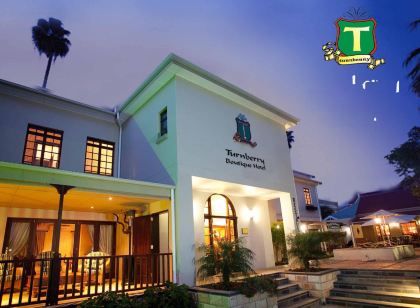 Turnberry Boutique Hotel