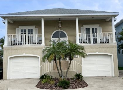 400 yards to Siesta Key Village, 800 yard To The public Beach Access 2 and 7.
