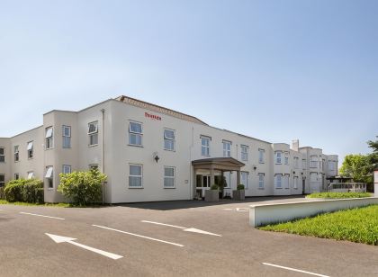 Ramada by Wyndham Cheltenham