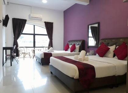 Max Ferringhi Hotel