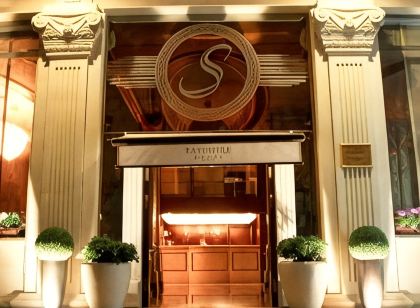 Sapphire Hotel