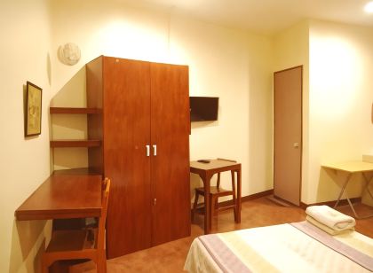 Centro Mactan Suites