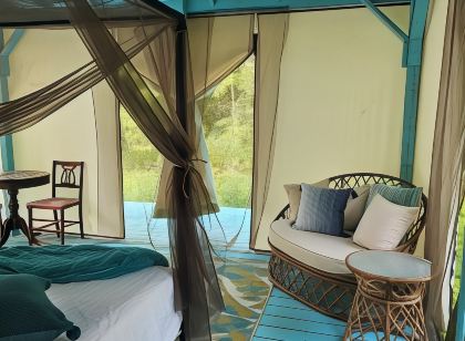 Glamping at Meadeville Farm