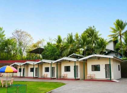 ShriKanchan Hotels & Resorts - Tents & Premium Rooms near Dapoli