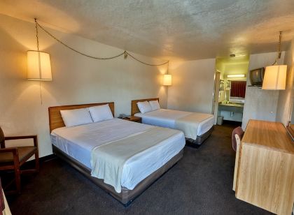 E-Z 8 Motel Newark