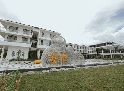 Roxy Beach Resort