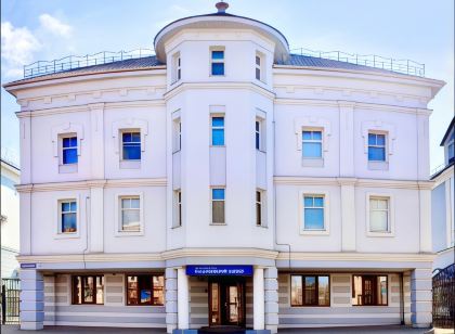 Vladimirskiy Dvorik Hotel