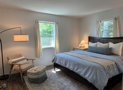 Oscoda Lake House : waterfront, 4 beds