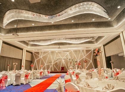 Luxent Hotel
