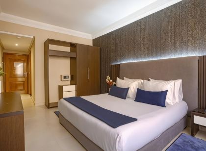 Yaad City Hotel