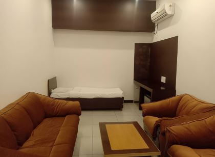 Iroomz Nijaguna Resort