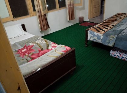Zahoor Hotel and Restaurant